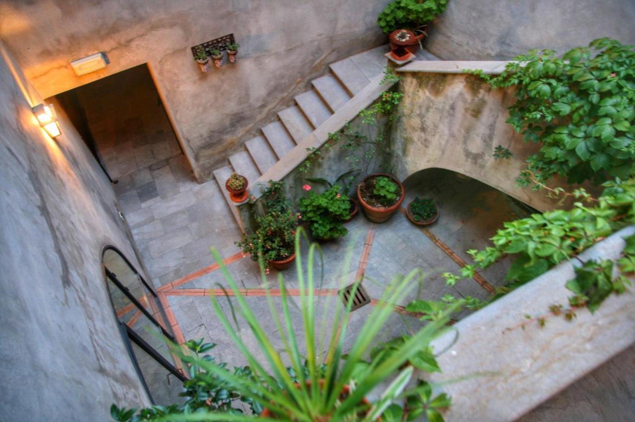 Il Castello Dei Principi Sanseverino Viggianello Exterior foto